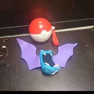 1999 Vintage Pokemon Golbat Nintendo, Burger King Kids Meal Toy, W/ Pokeball
